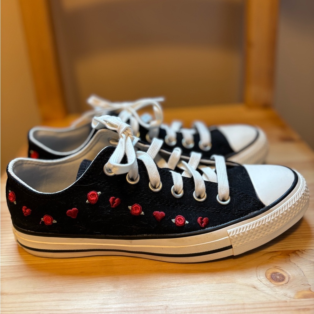 Converse All Stars Black with Embroidered Hearts and Roses BNWOT